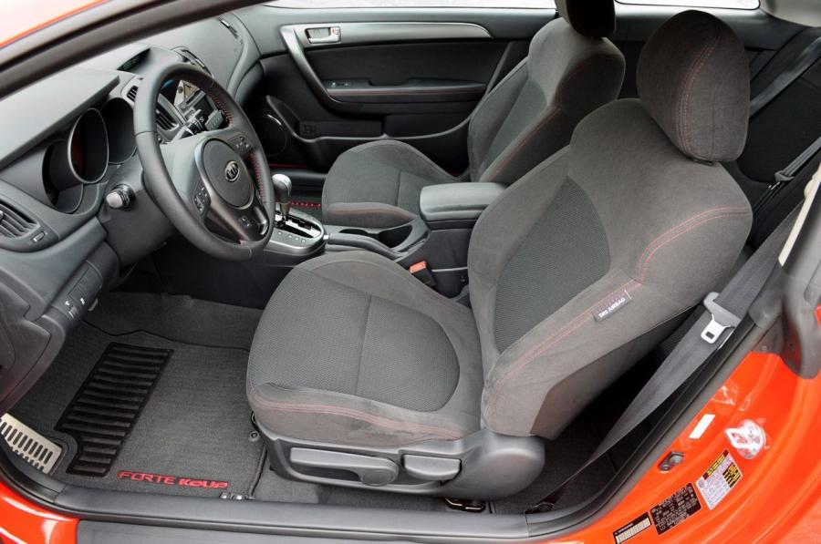  Kia Forte Koup 2009 года  (фото 111 из 169)